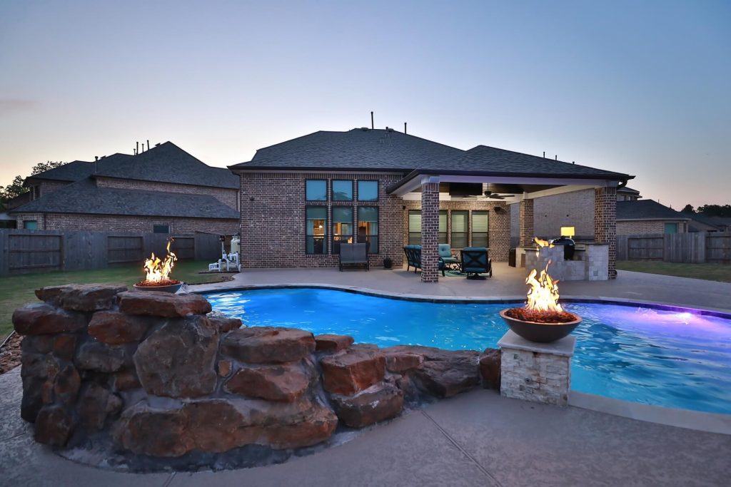 falling-leaves-25164-0023